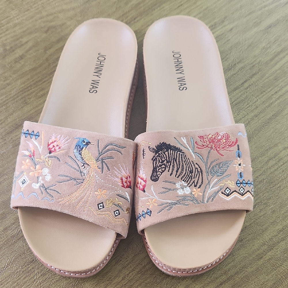 Johnny Was Tan Embroidered Sandals with Open-Toe Design